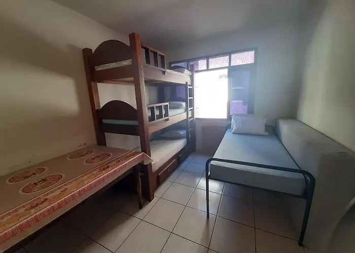 Apartamento mobiliado no Canto do Forte - Praia Grande - SP Férias, temporada, feriados